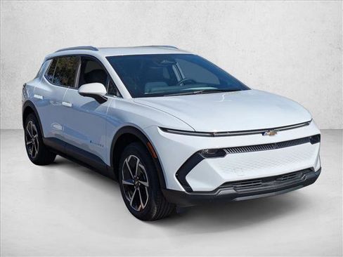 New 2026 Chevrolet Equinox EV LT image 7