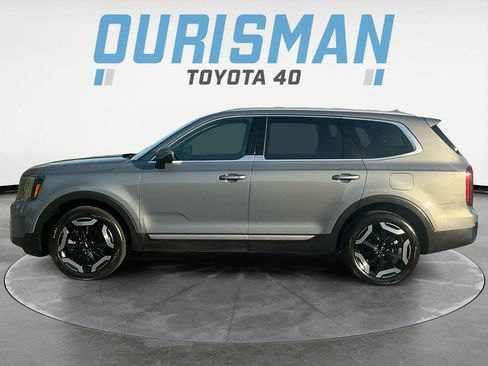 Used 2025 Kia Telluride S image 3
