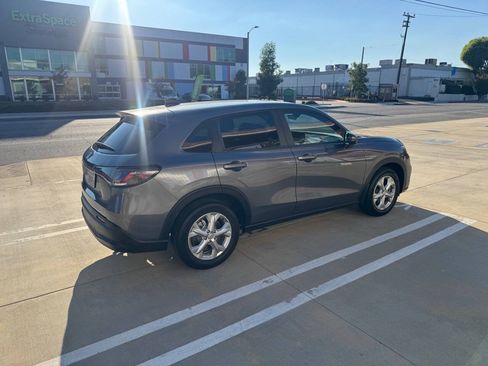 Used 2024 Honda HR-V LX image 6