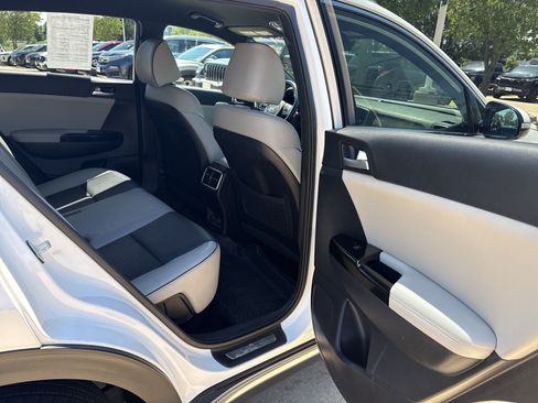 Used 2019 Kia Sportage EX w/ EX Sport Appearance Package AWD/4WD image 13