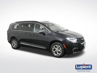 Used 2023 Chrysler Pacifica Limited w/ Uconnect Theater Family Group AWD/4WD 360° Tour