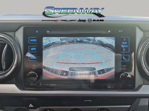 Used 2019 Toyota Tacoma TRD Sport AWD/4WD image 16