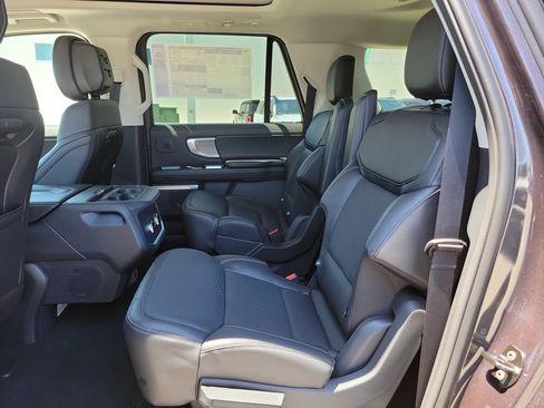 New 2026 Ford Expedition Max Platinum AWD/4WD image 11
