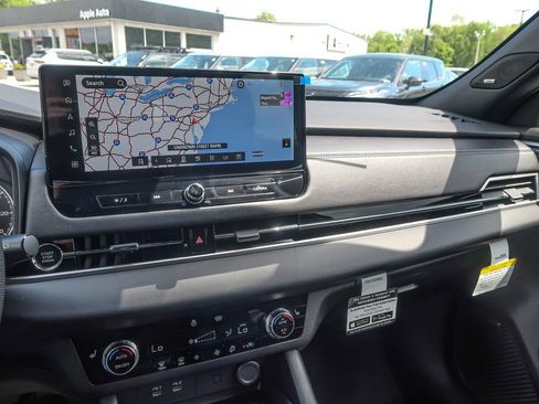 New 2026 Mitsubishi Outlander LE AWD/4WD image 34
