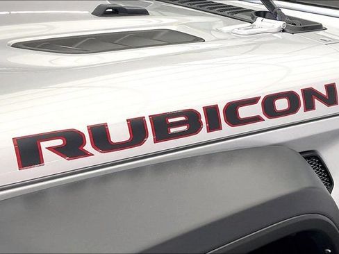 Used 2024 Jeep Wrangler Unlimited Rubicon AWD/4WD image 7