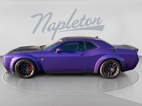 Used 2019 Dodge Challenger SRT Hellcat w/ Widebody Package RWD image 4
