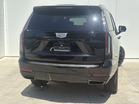 New 2026 Cadillac Escalade Platinum Sport AWD/4WD image 7