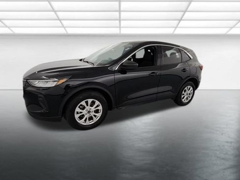 Used 2023 Ford Escape Active AWD/4WD image 3