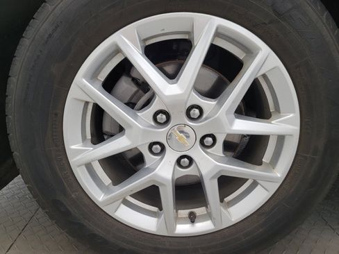 Used 2022 Chevrolet Equinox LS w/ LPO, Floor Liner Package FWD image 31