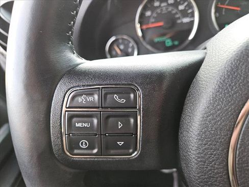 Used 2015 Jeep Wrangler Sport image 19