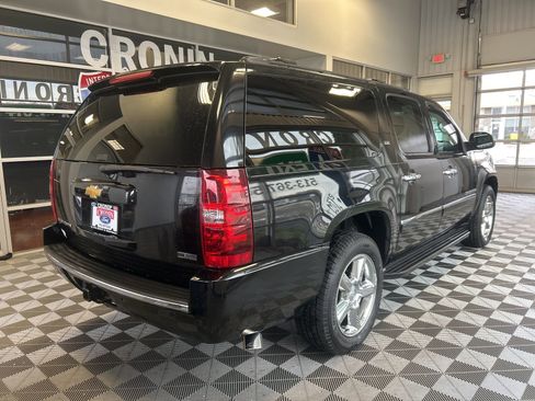 Used 2012 Chevrolet Suburban LTZ image 6