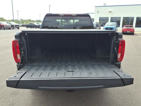 Used 2020 GMC Sierra 1500 SLT w/ SLT Premium Plus Package AWD/4WD image 20