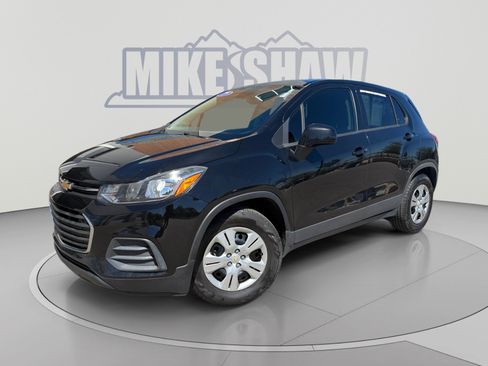 Used 2017 Chevrolet Trax LS FWD image 1