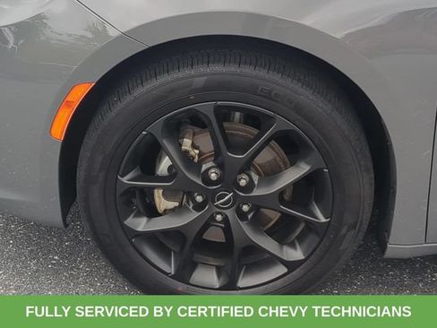 Used 2025 Chrysler Pacifica Limited FWD image 18