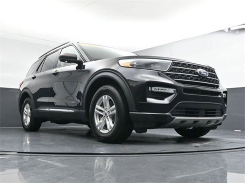 Used 2023 Ford Explorer XLT w/ Equipment Group 202A image 21