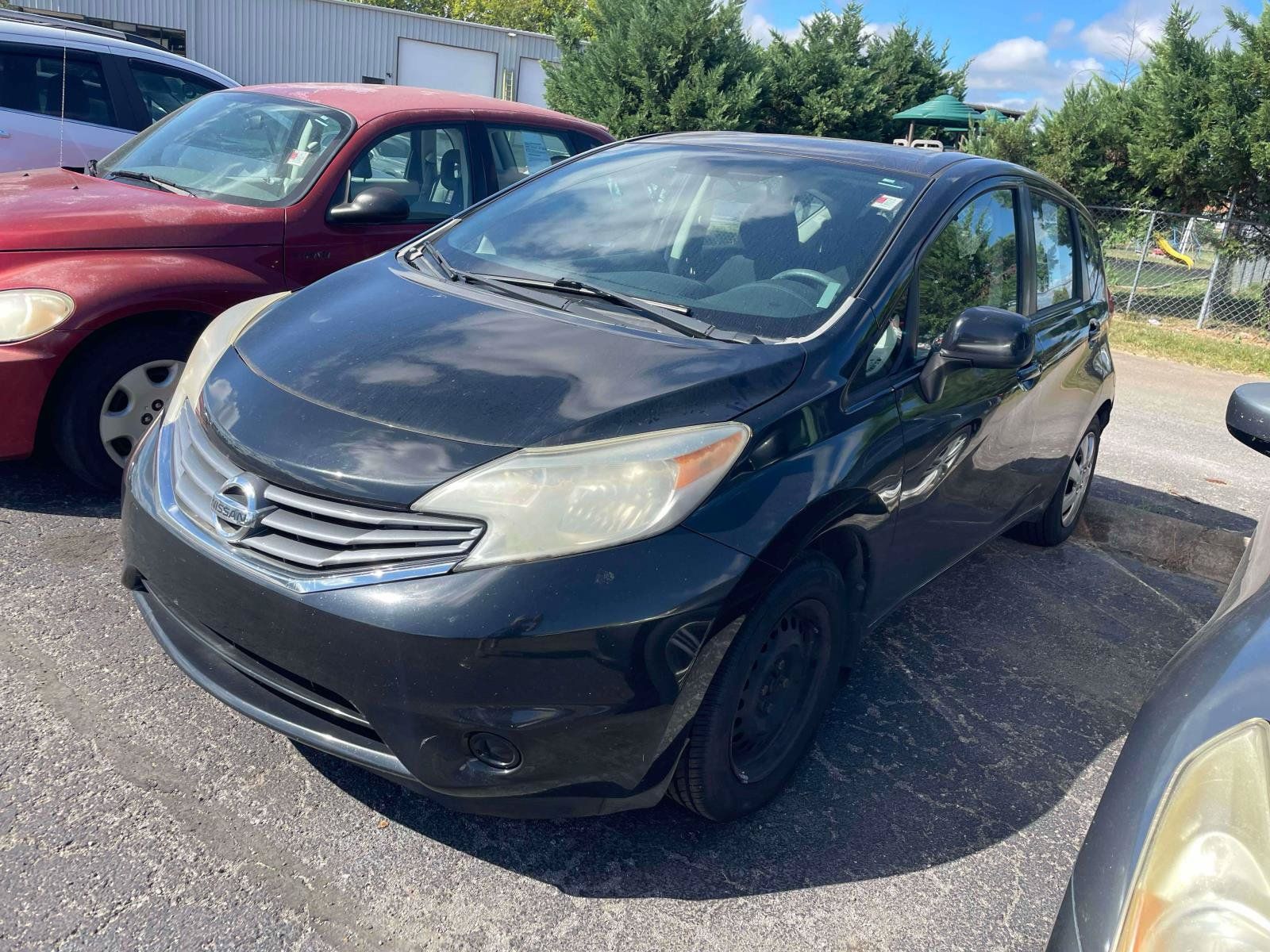 Used 2014 Nissan Versa Note SV FWD image 2