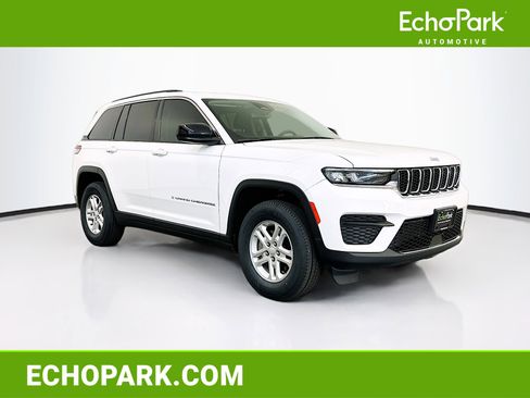 Used 2023 Jeep Grand Cherokee Laredo w/ Trailer Tow Prep Group (B) image 1