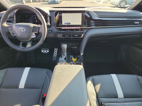 New 2026 Toyota Camry SE image 9