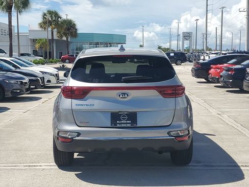 Used 2021 Kia Sportage LX w/ LX Fwd Popular Package image 5