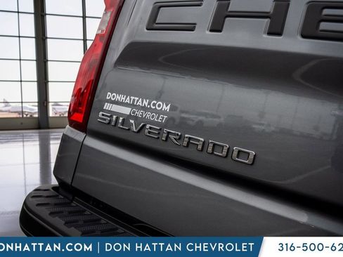 Used 2021 Chevrolet Silverado 1500 Custom Trail Boss AWD/4WD image 37