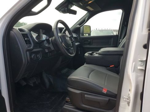 New 2026 RAM 5500 Tradesman w/ Chrome Appearance Group AWD/4WD image 20