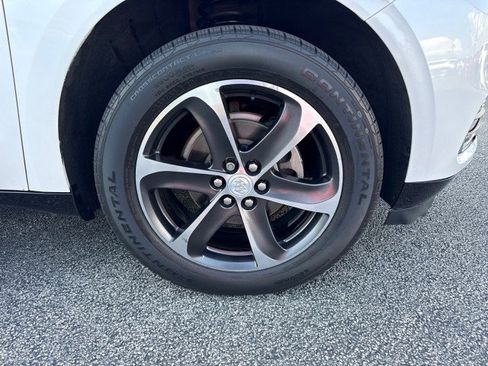Used 2020 Buick Enclave Essence w/ Sport Touring Edition FWD image 10