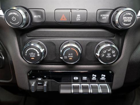 Used 2022 RAM 2500 Big Horn w/ Level A Equipment Group AWD/4WD image 20