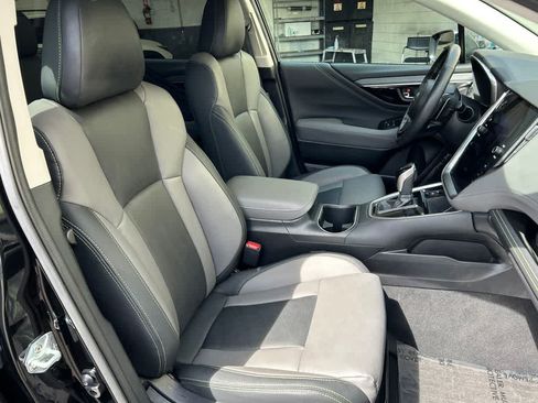Certified 2025 Subaru Outback Onyx Edition AWD/4WD image 15