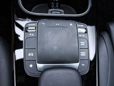 Used 2023 Mercedes-Benz CLA 250 w/ Premium Package image 31
