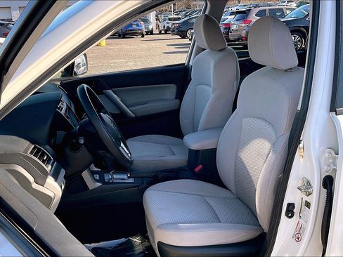 Used 2018 Subaru Forester 2.5i Premium image 8