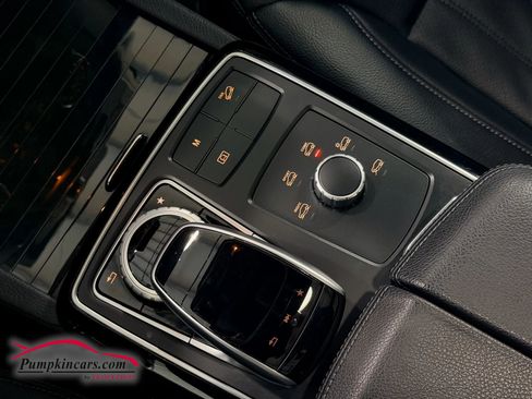 Used 2018 Mercedes-Benz GLE 350 GLE 350 4MATIC Sport Utility 4 w/ Premium 1 Package image 39