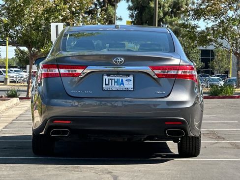 Used 2014 Toyota Avalon XLE Touring FWD image 7