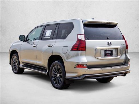 Used 2021 Lexus GX 460 Premium w/ Accessory Package AWD/4WD image 7