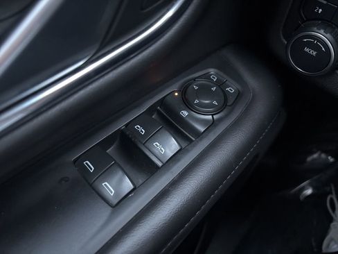 Used 2022 Chevrolet Suburban LS w/ Driver Alert Package image 16