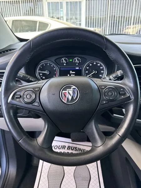 Used 2021 Buick Enclave Essence FWD image 31