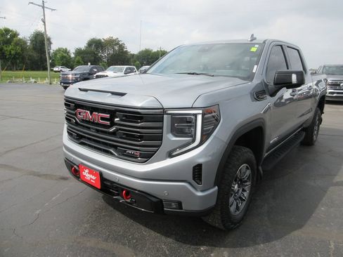 Certified 2023 GMC Sierra 1500 AT4 w/ AT4 Premium Package AWD/4WD image 11