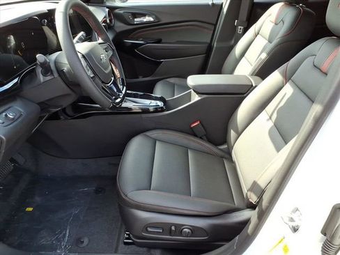 New 2026 Chevrolet Trax RS image 7