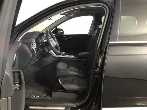 Certified 2023 Audi Q7 2.0T Premium Plus w/ Convenience Package AWD/4WD image 9