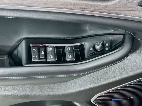 Used 2021 Jeep Grand Cherokee L Overland w/ Luxury Tech Group IV image 23