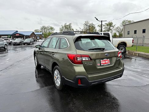 Used 2018 Subaru Outback 2.5i AWD/4WD image 7