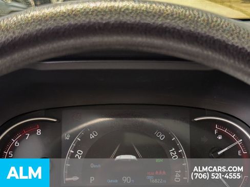 Used 2025 Toyota RAV4 XLE w/ Convenience Package FWD image 32