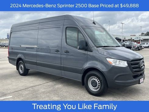 Used 2024 Mercedes-Benz Sprinter 2500 image 1
