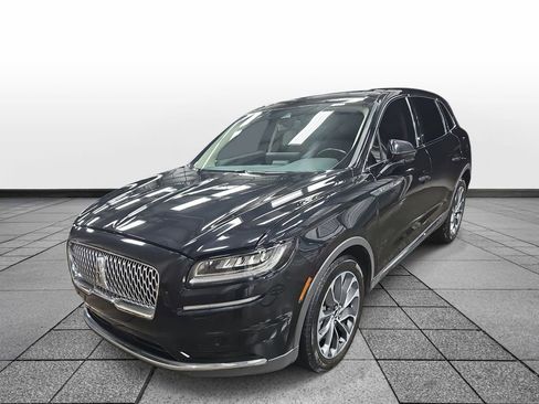 Used 2022 Lincoln Nautilus Reserve image 1