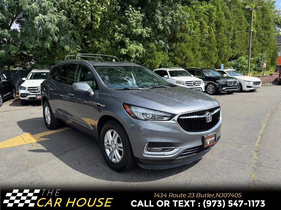 Used 2021 Buick Enclave Essence w/ Sound and Sites Package AWD/4WD image 9