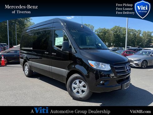 New 2025 Mercedes-Benz Sprinter 2500 image 1