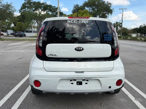 Used 2019 Kia Soul + FWD image 4