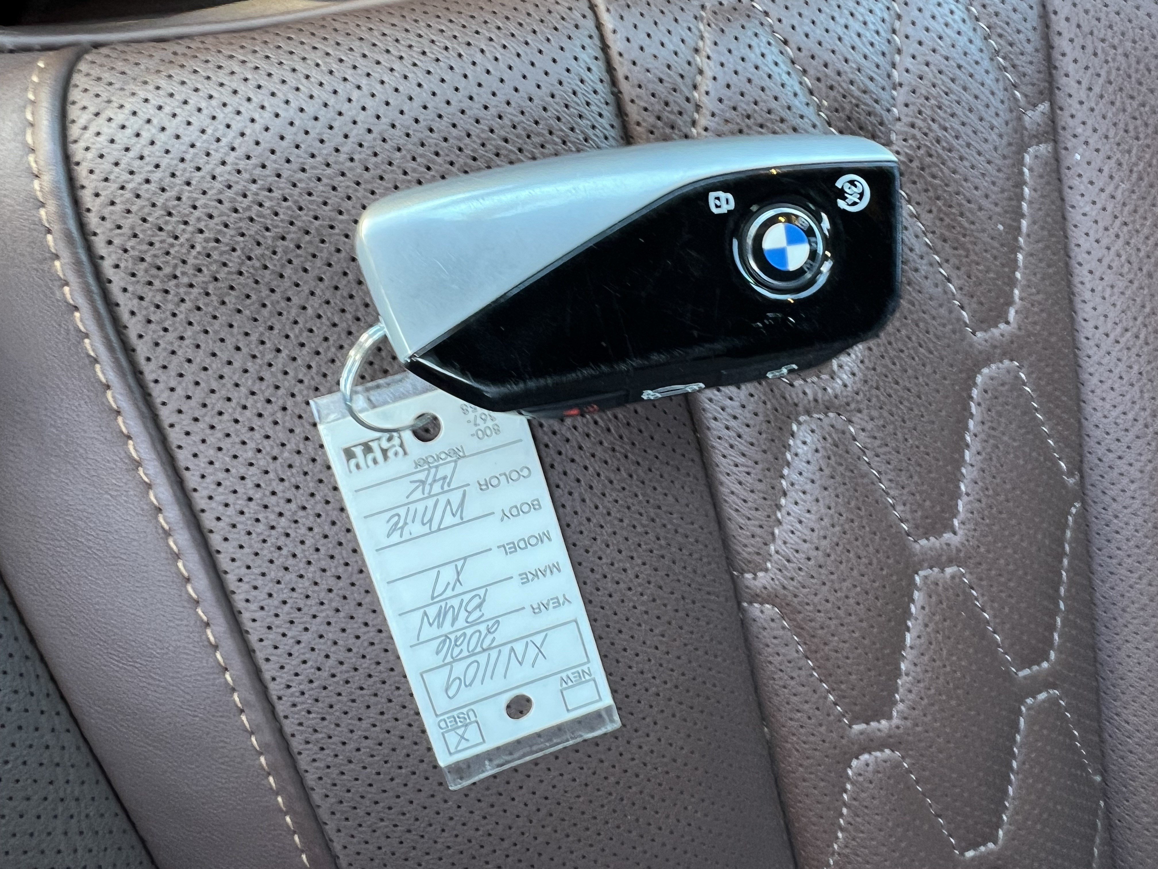 Certified 2026 BMW X7 xDrive40i w/ M Sport Package AWD/4WD image 38