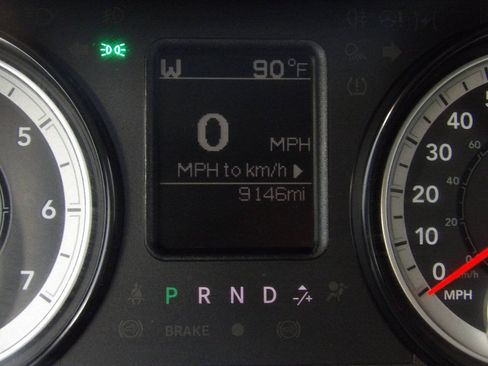 Used 2018 RAM 1500 Express RWD image 10