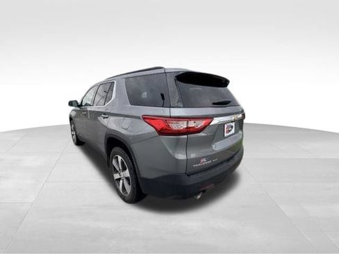 Certified 2021 Chevrolet Traverse LT w/ LT Premium Package AWD/4WD image 4