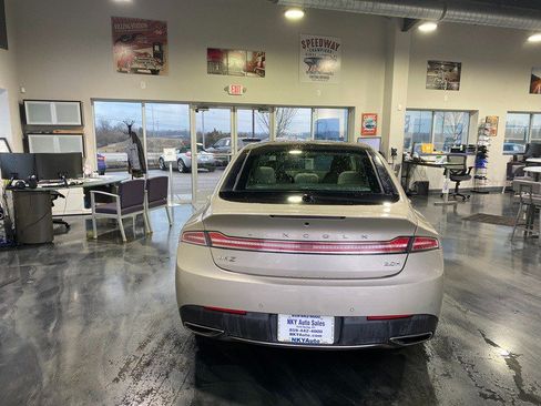 Used 2017 Lincoln MKZ Reserve w/ Climate Package FWD image 6